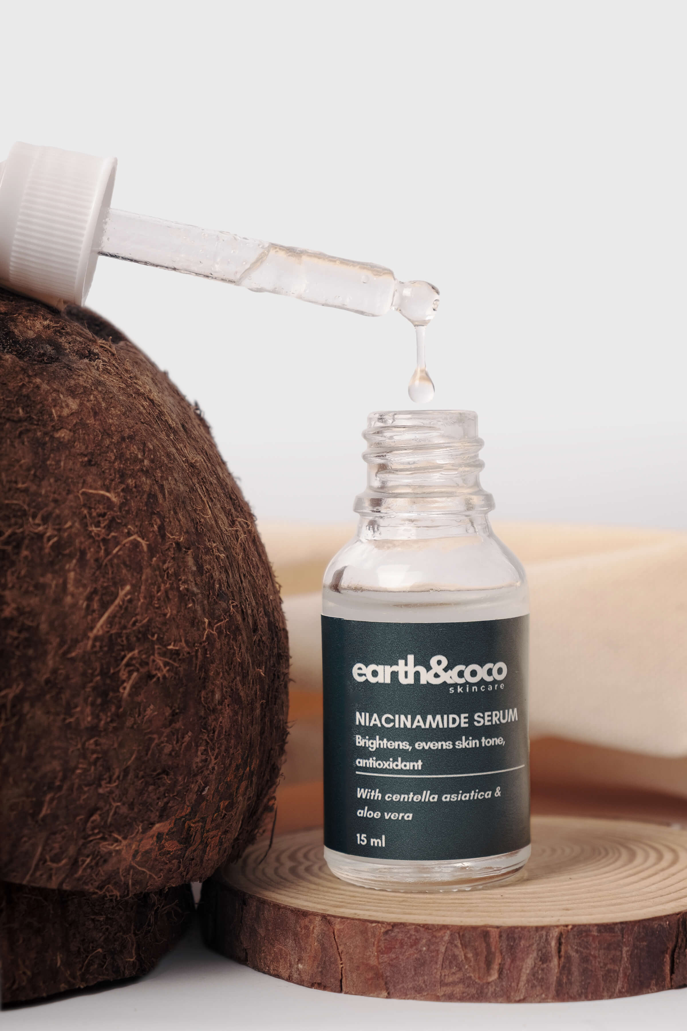 Earth & Coco Niacinamide Serum — Brightens Skin & Reduces Dark